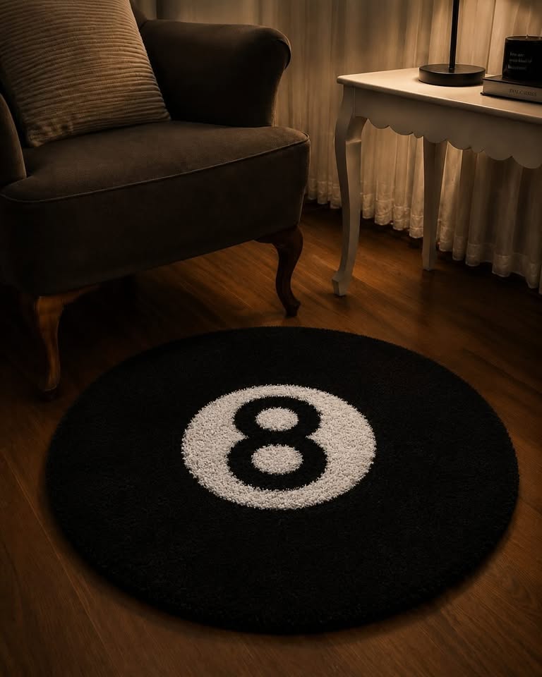 8 Ball Plush Rug – Soft Round Gaming Room Carpet